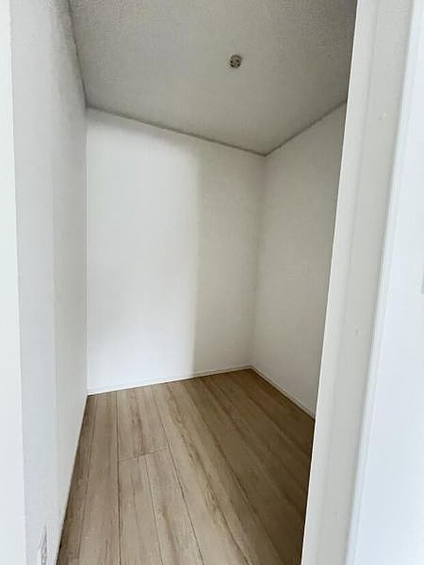 ウォークインクロゼットのある住まいで収納上手な生活を。