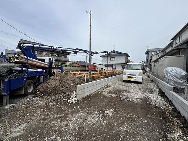 駐車場ももちろん完備しておりますのでお車所有の方にも心強いです。