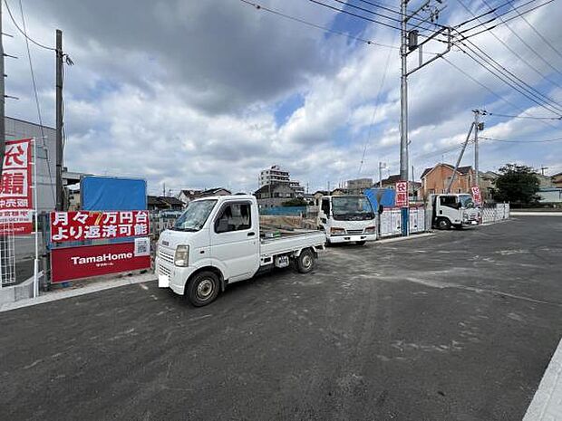 南西向きの陽当たり良好な立地です。