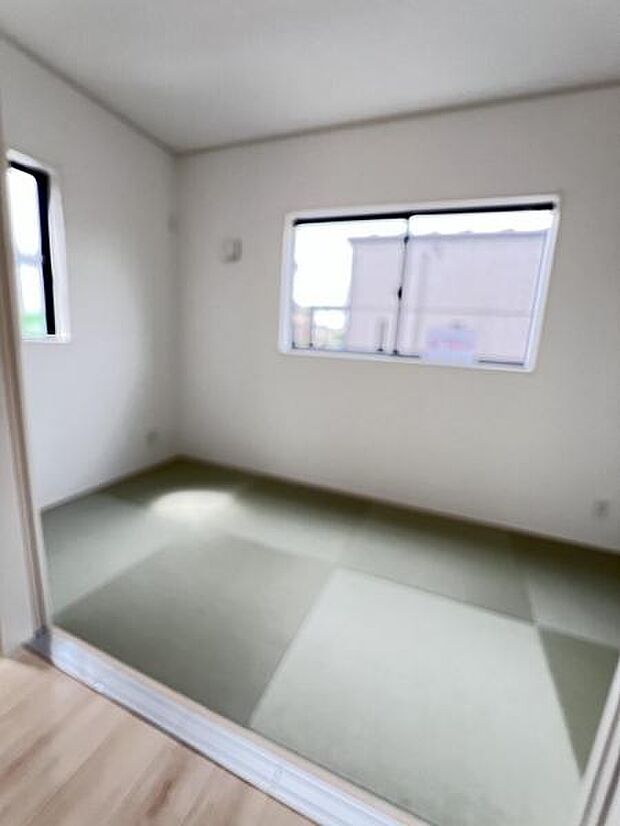 和室スペースです。畳のお部屋は寛げる空間ですね。
