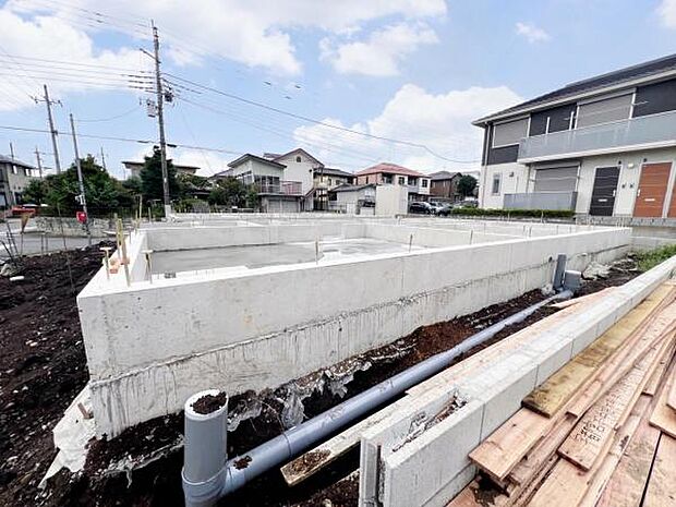 一生懸命建築中です。完成が楽しみですね。
