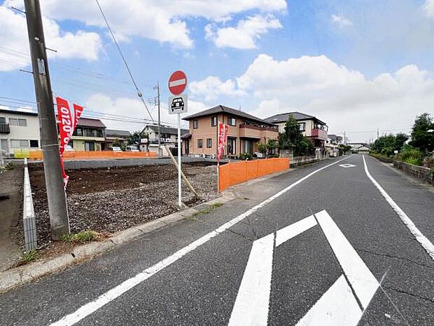 南宇都宮駅まで徒歩6分の立地です。