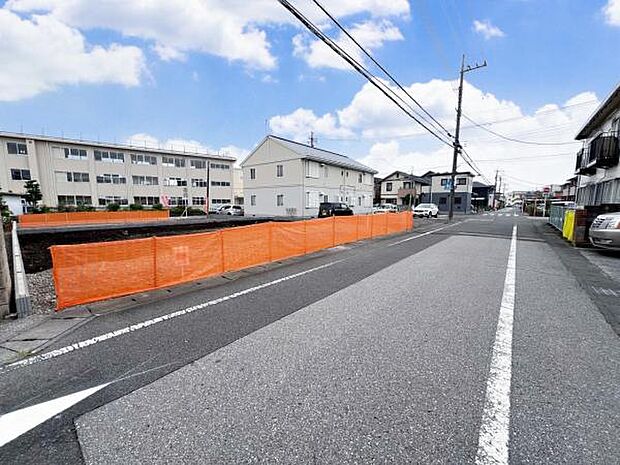南宇都宮駅まで徒歩6分の立地です。