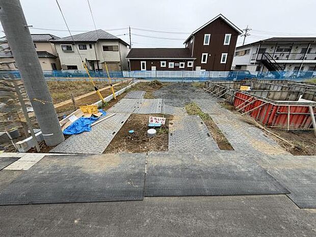 3台駐車可能なので、ご家族で複数台所有する際や来客時に役立ちます。