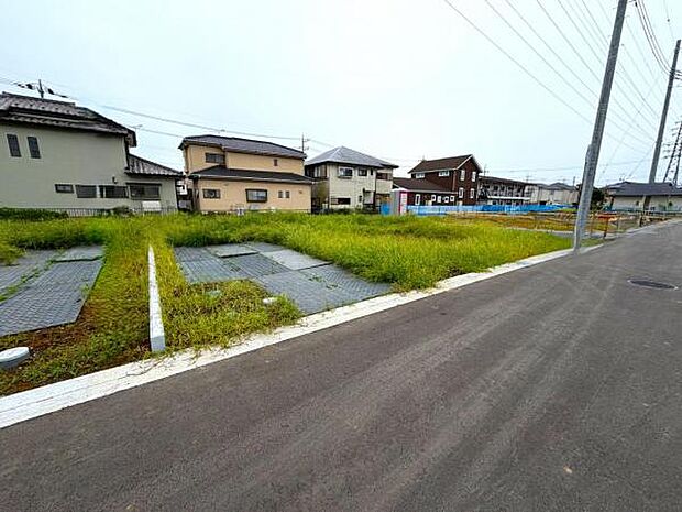 現地写真です。周辺環境も含めてご確認ください。