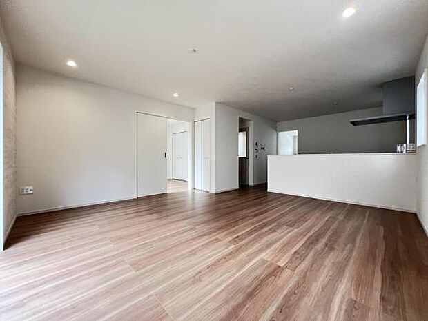 家族団らんの場所としてゆったりと居心地の良いリビングです。