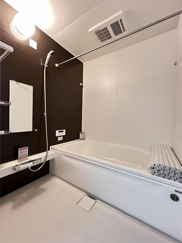 お風呂でほっとひといき。1日の疲れを癒しましょう。