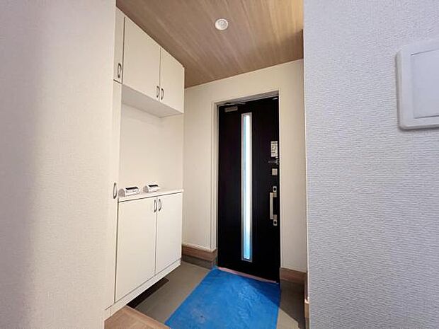 いつも気持ちよくご家族を迎えられる玄関です。