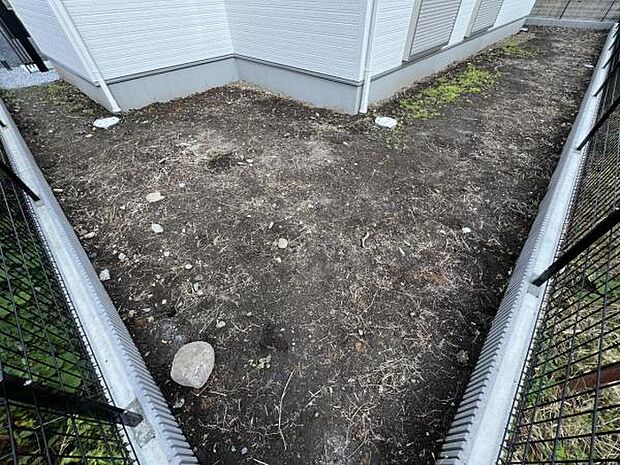 お庭スペースは、ガーデニングやお子様との外遊びなど多彩な用途でお楽しみいただけます。