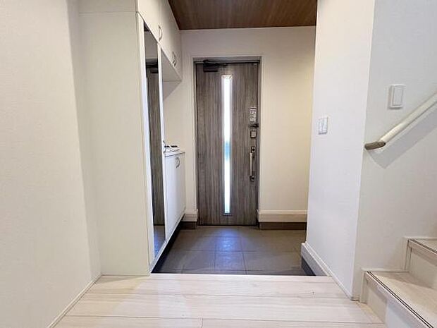 いつも気持ちよくご家族を迎えられる玄関です。