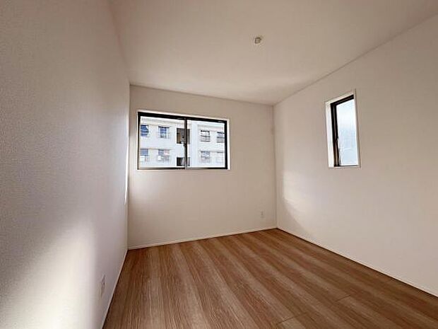 子供部屋にもちょうど良い大きさのお部屋です。