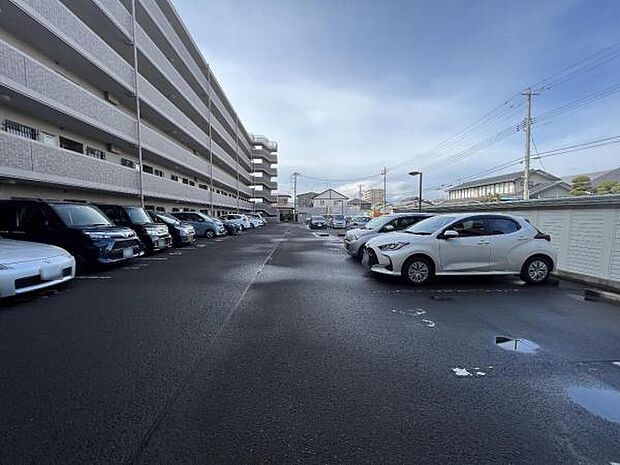 駐車場の空き状況はお問合せ下さい