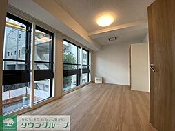 Ｖ−ｍｕｓｉｃ中野 202 2階1Kのリビング/ダイニング