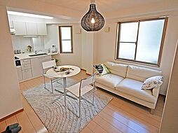 ヴェルジュール阿佐ヶ谷 201 2階1DKのリビング/ダイニング