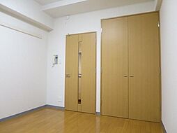 ロングウッドヒル中井 201 2階1Kのリビング/ダイニング