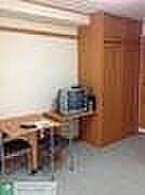 レオパレスクロスウィステリア 1階1Kのリビング/ダイニング