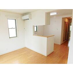 ニュー　アネックス 201 2階1LDKのリビング/ダイニング