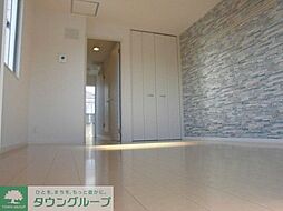 パルズ　プレイス 205 2階1Kのリビング/ダイニング