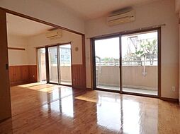 KS・WinHills 205 2階2LDKのリビング/ダイニング