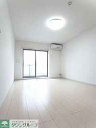 リブリ・シャドゥール 201 2階1Kのリビング/ダイニング