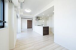 東武伊勢崎線 竹ノ塚駅 徒歩9分の賃貸マンション 7階2LDKのリビング/ダイニング