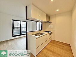 東京メトロ千代田線 綾瀬駅 徒歩10分の賃貸マンション 3階5LDKのリビング/ダイニング