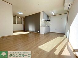 東急世田谷線 松陰神社前駅 徒歩4分の賃貸アパート 2階1LDKのリビング/ダイニング