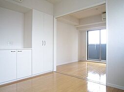 レジディア神田岩本町II 10階2Kのリビング/ダイニング