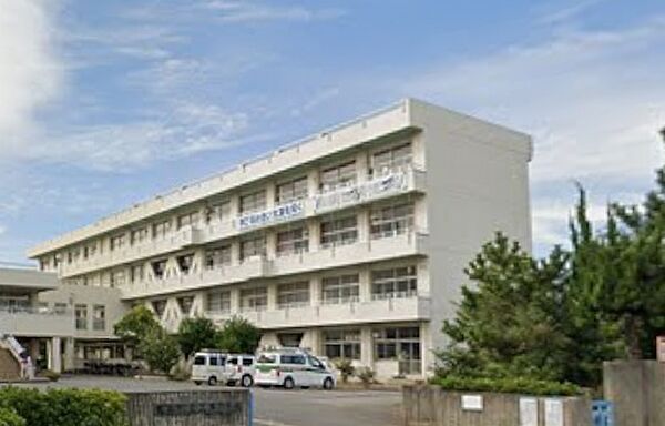 北陽中学校　約1280ｍ