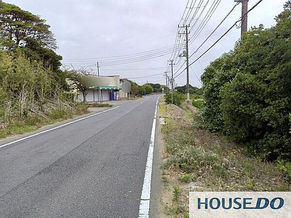 周辺の街並みが分かる一枚です。
