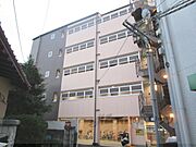 富雄駅より徒歩7分 2階 築30年4ヶ月の賃貸物件