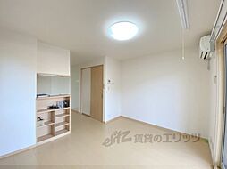 イファルジェンス 103 1階1LDKのリビング/ダイニング