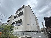 学園前駅より徒歩9分 1階 築4年の賃貸物件