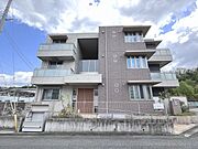平城山駅より徒歩4分 3階 築13年2ヶ月の賃貸物件