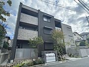 学園前駅より徒歩6分 1階 築2年の賃貸物件