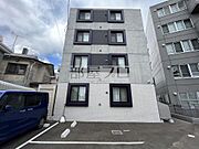 南平岸駅より徒歩8分 3階 築4年10ヶ月の賃貸物件