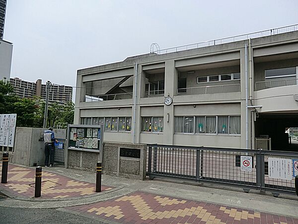 川崎市立高津中学校