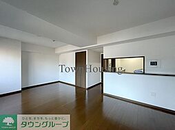 東京メトロ千代田線 乃木坂駅 徒歩3分の賃貸マンション 2階2LDKのリビング/ダイニング