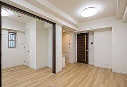 広尾レジデンス壱番館 102 1階1LDKのリビング/ダイニング