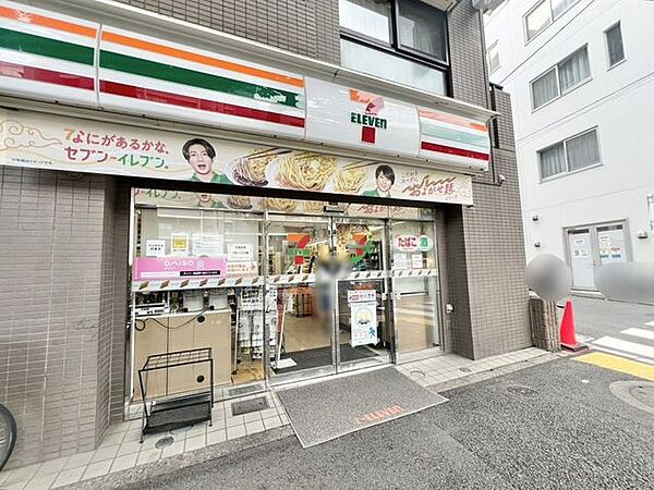 セブンイレブン杉並堀ノ内2丁目店 50m