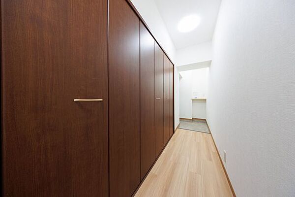 収納力のある廊下です。