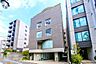 外観：江戸川橋駅まで徒歩10分の立地！小学校やスーパーが徒歩圏内！