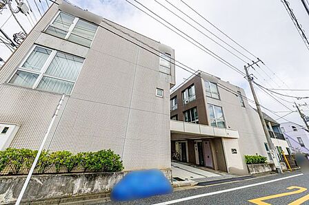 【外観】防犯に配慮されたモニター付きのオートロックシステム