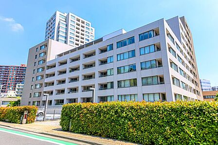 鹿島建設(株)が企画・開発・設計・施工をトータルプロデュースした大規模レジデンスです。