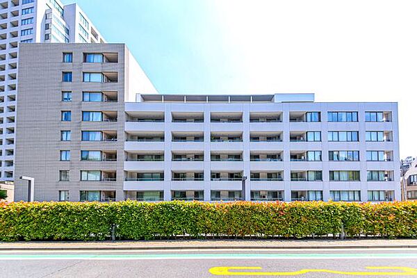 大切なペットと一緒に暮らせる「ペット飼育可」のマンションです。（細則有）