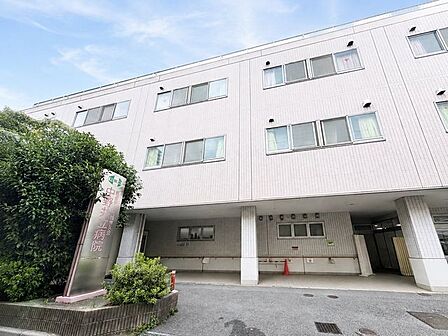中野共立病院 徒歩13分。 990m