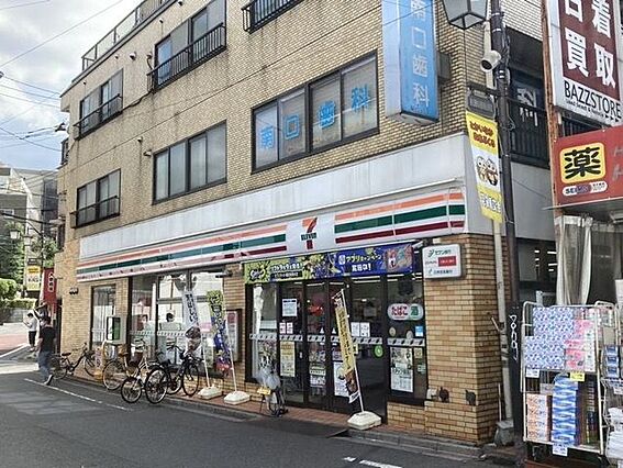 セブンイレブン...
