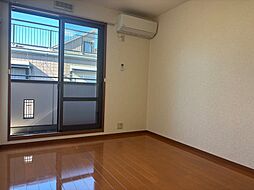 エミネンス三愛 202 2階1Kのリビング/ダイニング