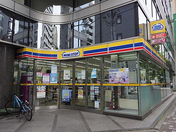 ミニストップ日本橋蛎殻町店 徒歩2分。 150m