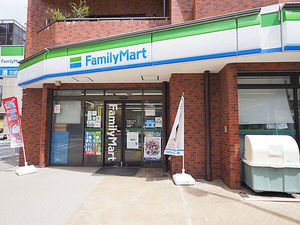 ファミリーマート江東冬木店 徒歩2分。 140m